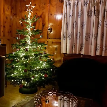 Konukevi St Anton 365 *